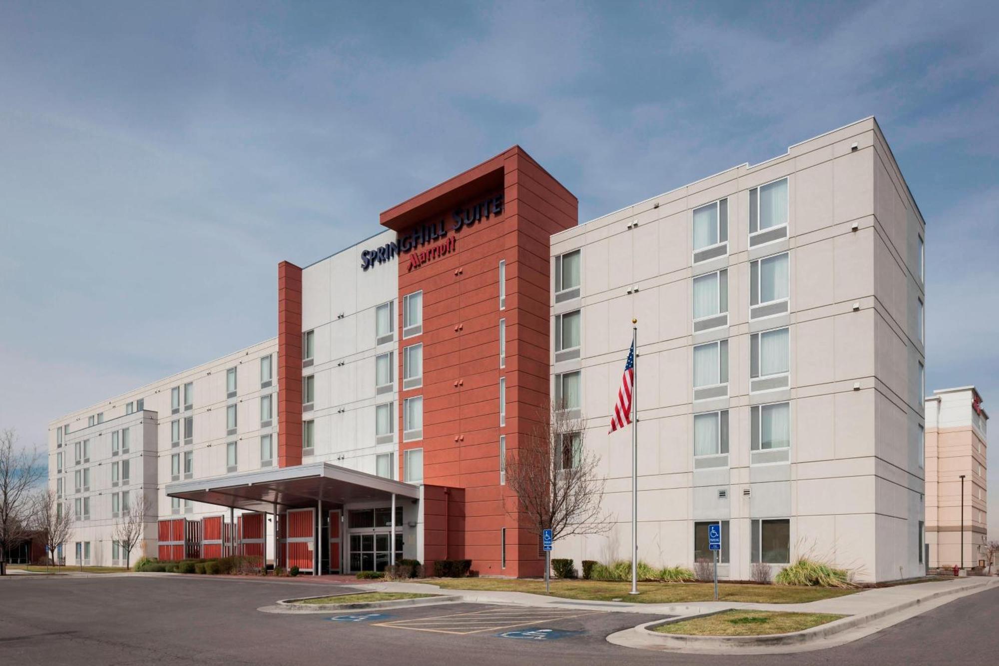 Springhill Suites By Marriott Salt Lake City Airport Esterno foto